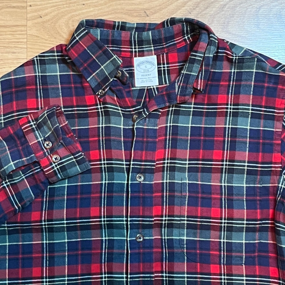 Brooks Brothers Regent Flannel Shirt Mens S Red Navy Plaid 100% Cotton Shirt - Picture 3 of 10